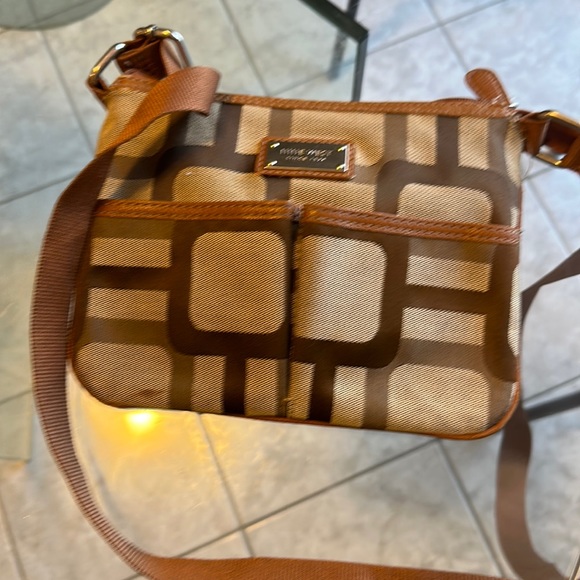 Nine West crossbody bag - Picture 1 of 3